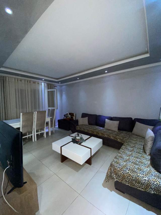 Tirane, shes apartament 2+1 Kati 1, 82.000 Euro (Ali Baushi)