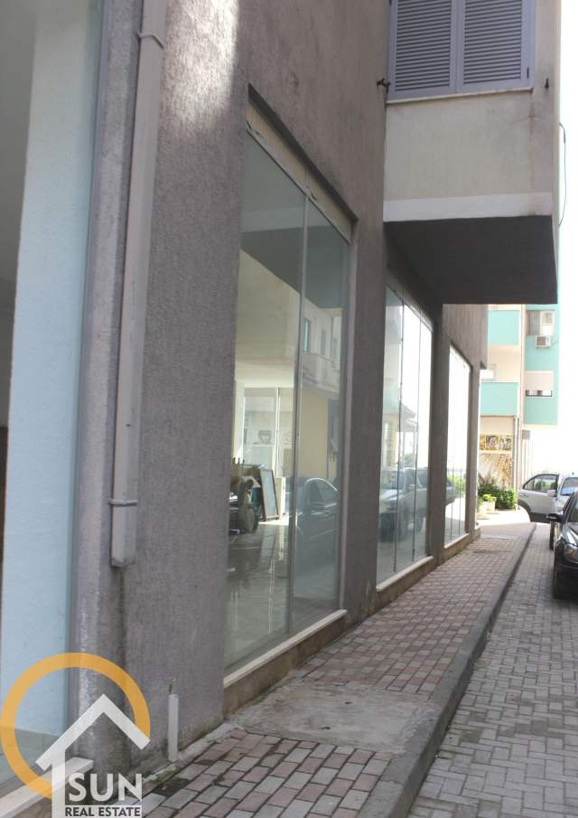 Shengjin, shes ambjent biznesi Kati 0, 138 m² 16.000.000 Leke (SHENGJIN)