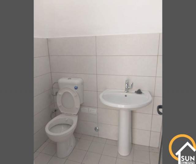 Shkoder, jepet me qera ambjent biznesi Kati 0, 40 m² 25.000 Leke (Zdrale, SHKODER)
