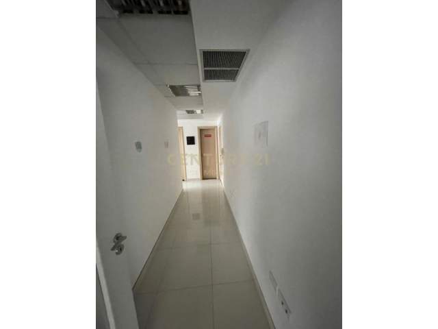 Tirane, jap me qera ambjent biznesi Kati 3, 320 m² 4.000 Euro (Bllok)