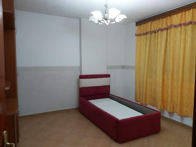 Tirane, jepet me qera apartament 2+1+A+BLK Kati 4, 100 m² 400 Euro (Don Bosko)