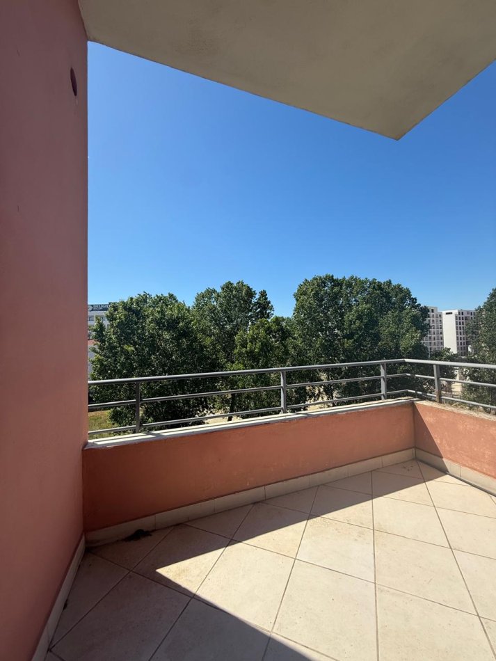 Durres, shitet apartament 1+1+Ballkon Kati 5, 65 m² 65.000 € (Golem)