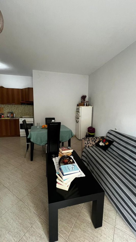 Tirane, jepet me qera apartament 1+1 Kati 4, 60 m² 500 € (Don Bosko)