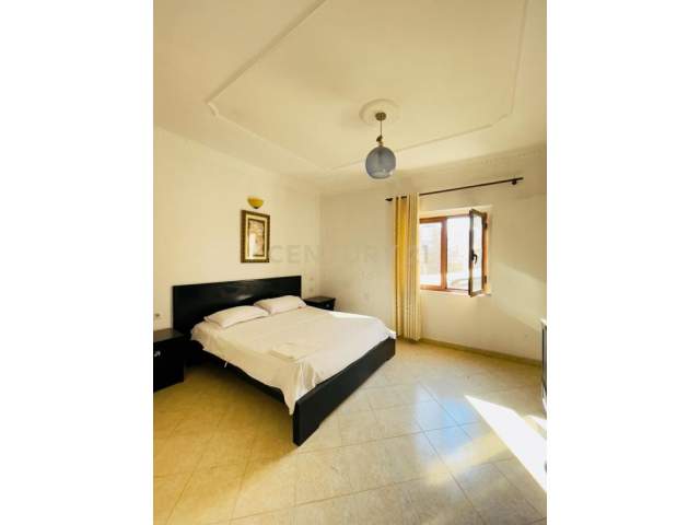 Tirane, jepet me qera hotel Kati 0, 660 m² 3.500 Euro (21 DHJETORI)