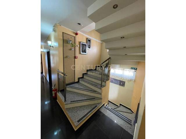 Tirane, shes hotel Kati 0, 350 m² (Qender)