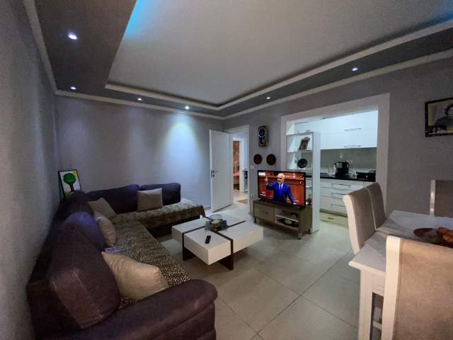 Tirane, shes apartament 2+1 Kati 1, 82.000 Euro (Ali Baushi)