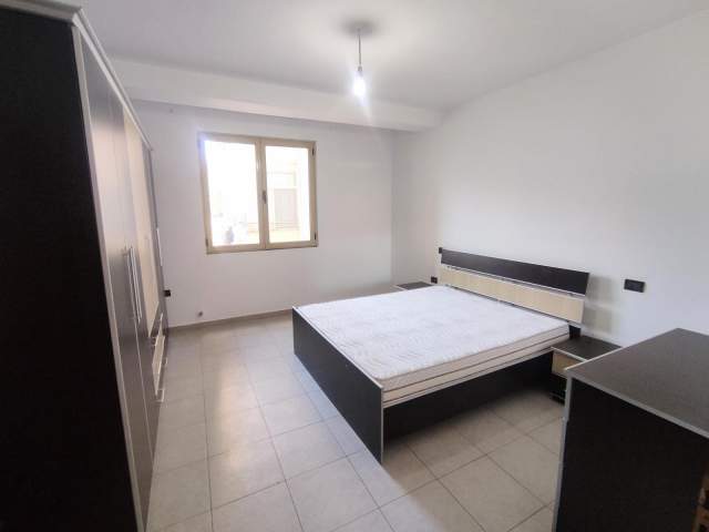 Tirane, shitet Penthouse 2+1+BLK Kati 2, 100 m² 70.000 Euro (Rruga Xhanfize Keko)