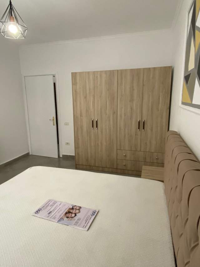Tirane, jepet me qera apartament 1+1+BLK Kati 8, 71 m² 42.000 Leke (Rruga Sokrat Miho)