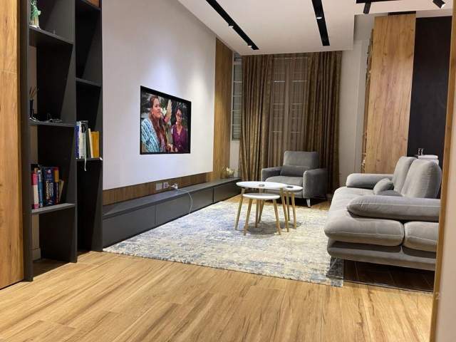 Tirane, shes apartament 2+1+A+BLK Kati 6, 125 m² 110.000 Euro (Rr. e Teleferikut)