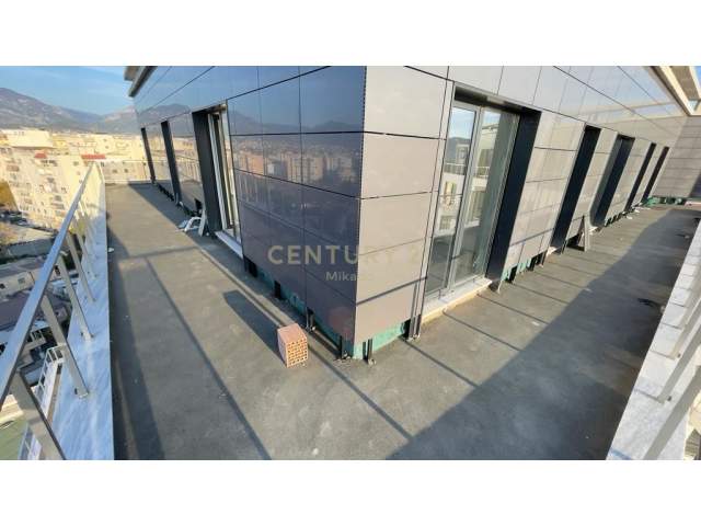 Tirane, shes apartament Kati 11, 147 m² 145.000 Euro (ISH FUSHA E AVIACIONIT)