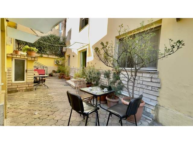 Tirane, shes hotel Kati 0, 413 m² (Rruga e Elbasanit)