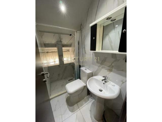 Tirane, shes hotel Kati 0, 350 m² (Qender)