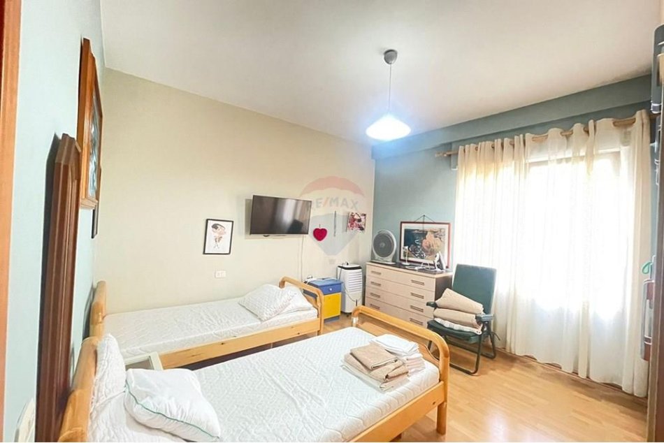 Tirane, shitet apartament 2+1 Kati 2, 115 m² 198.000 € (Shyqyri Brari)