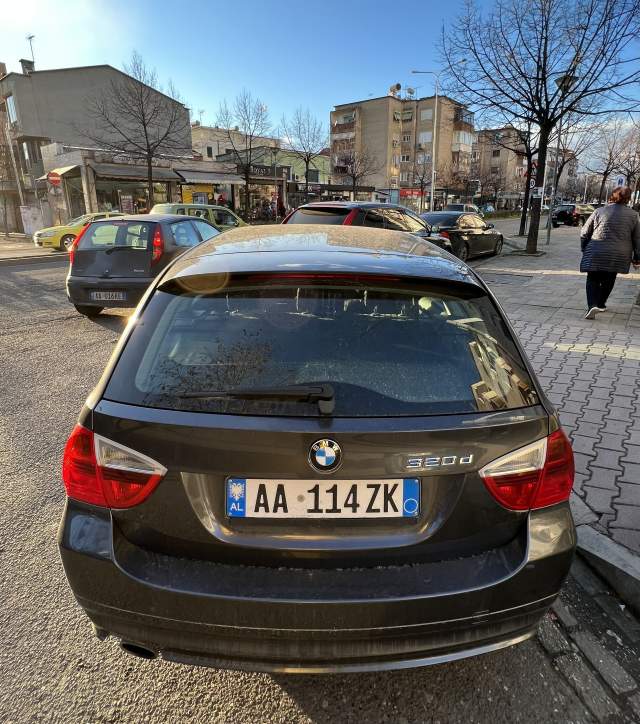 Tirane, shes makine BMW 320 Viti 2008, 6.500 Euro