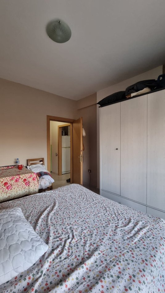 Tirane, jepet me qera apartament 1+1+Ballkon Kati 2, 49 m² 550 € (Petro Korcari)