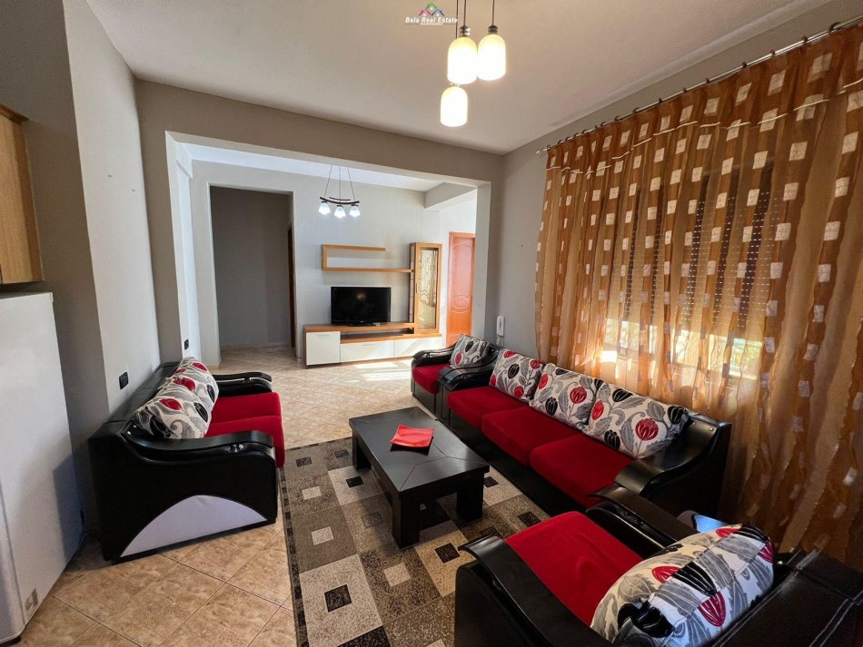 Tirane, jepet me qera apartament 2+1 Kati 2, 120 m² 700 € (yzberisht)
