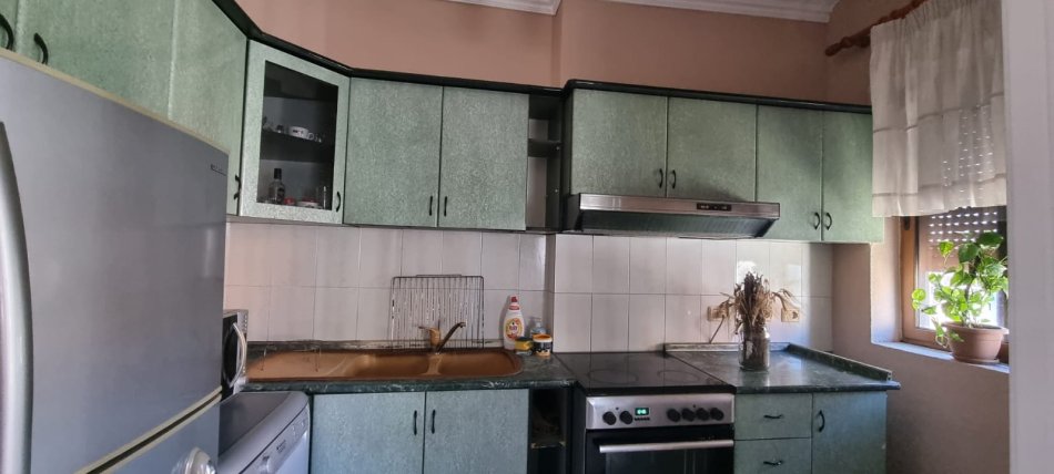 Tirane, jepet me qera apartament 2+1+Aneks+Ballkon Kati 5, 131 m² 600 € (oxhaku)