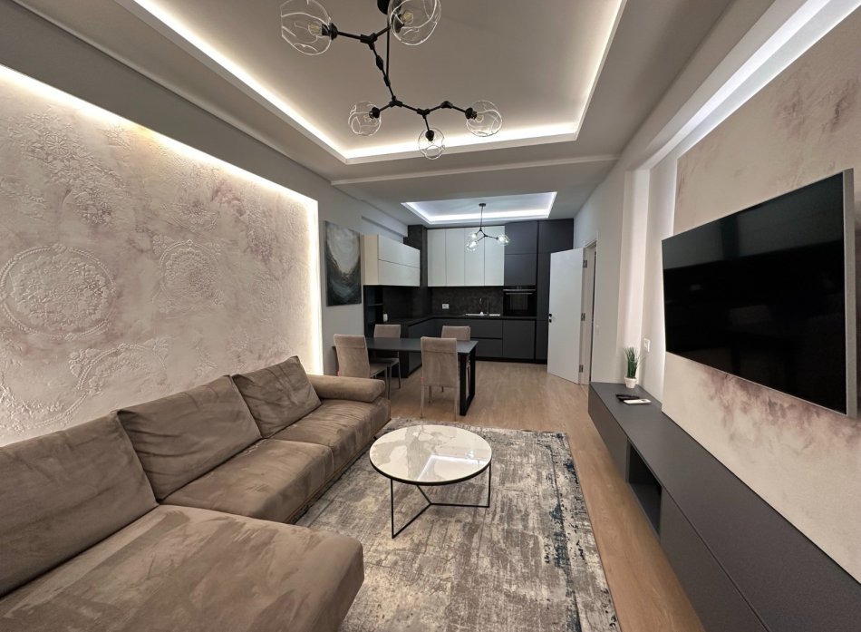 Tirane, shitet apartament 2+1+Ballkon Kati 6, 95 m² 173.000 € (Yzberisht)