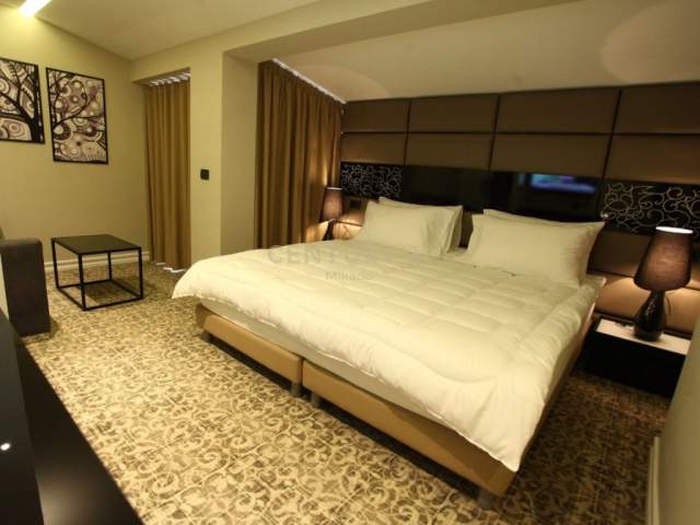 Tirane, shes hotel Kati 0, 1.185 m² 3.000.000 Euro (Qender)