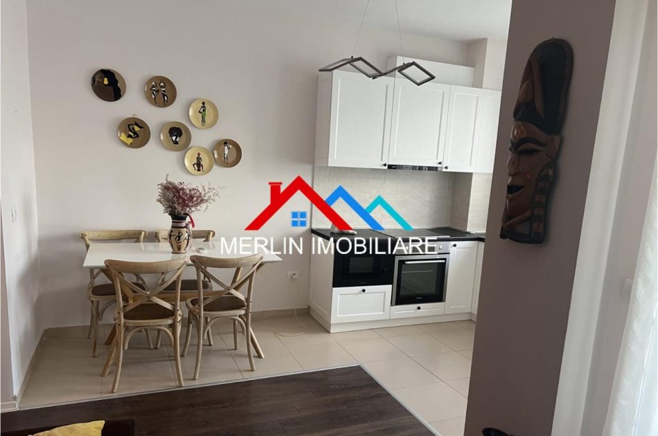 Tirane, jepet me qera apartament 2+1+Ballkon Kati 5, 100 m² 700 € (Rruga e Kroit,KOPSHTI ZOOLOGJIK.)