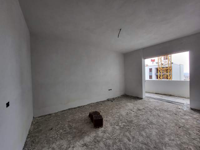 Tirane, shes apartament 2+1+BLK Kati 4, 95 m² 90.000 Euro (Rruga Ali Baushi)