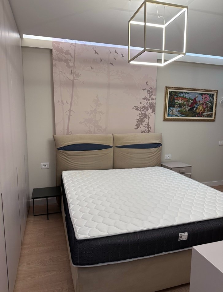 Tirane, shitet apartament 2+1+Ballkon Kati 6, 95 m² 173.000 € (Yzberisht)