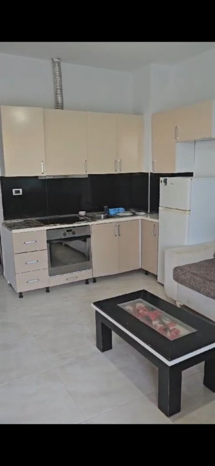 Tirane, jepet me qera apartament 1+1 Kati 1, 75 m² 270 € (Paskuqan )