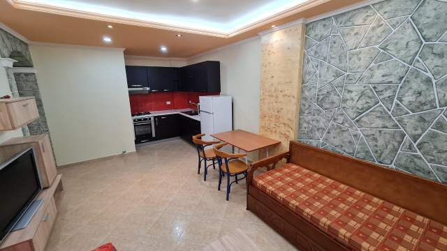 Durres, jepet me qera garsonier Kati 3, 39 m² 150 Euro