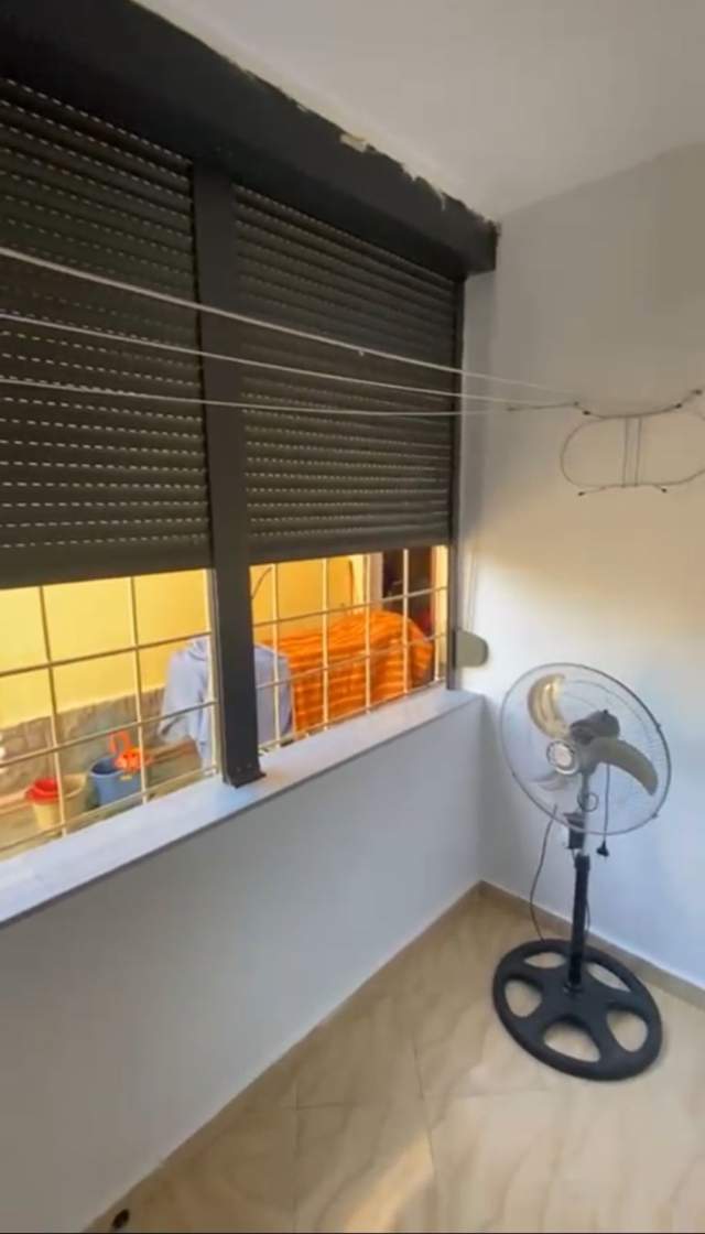 Tirane, jepet me qera apartament 1+1+BLK Kati 1, 60 m² 350 Euro (rruga Riza Cerova)