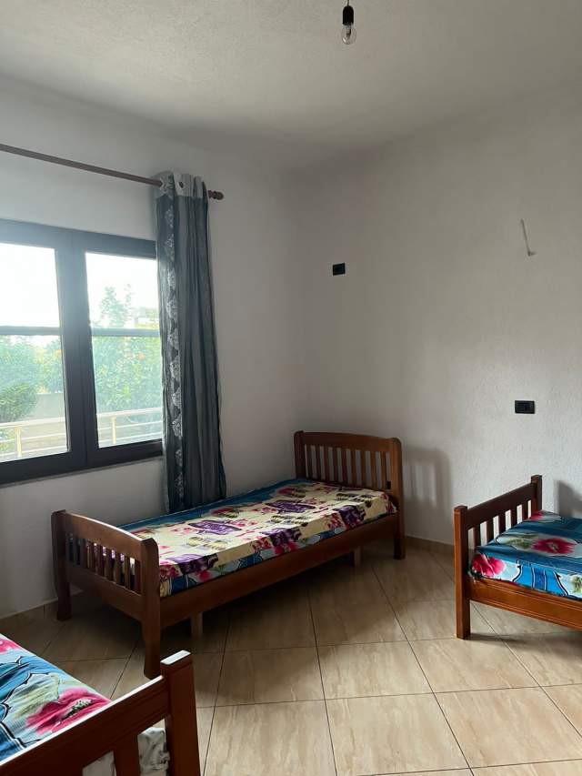 Tirane, jepet me qera shtepi 3+1+BLK Kati 1, 120 m² 30.000 Leke (Qytet Studenti)
