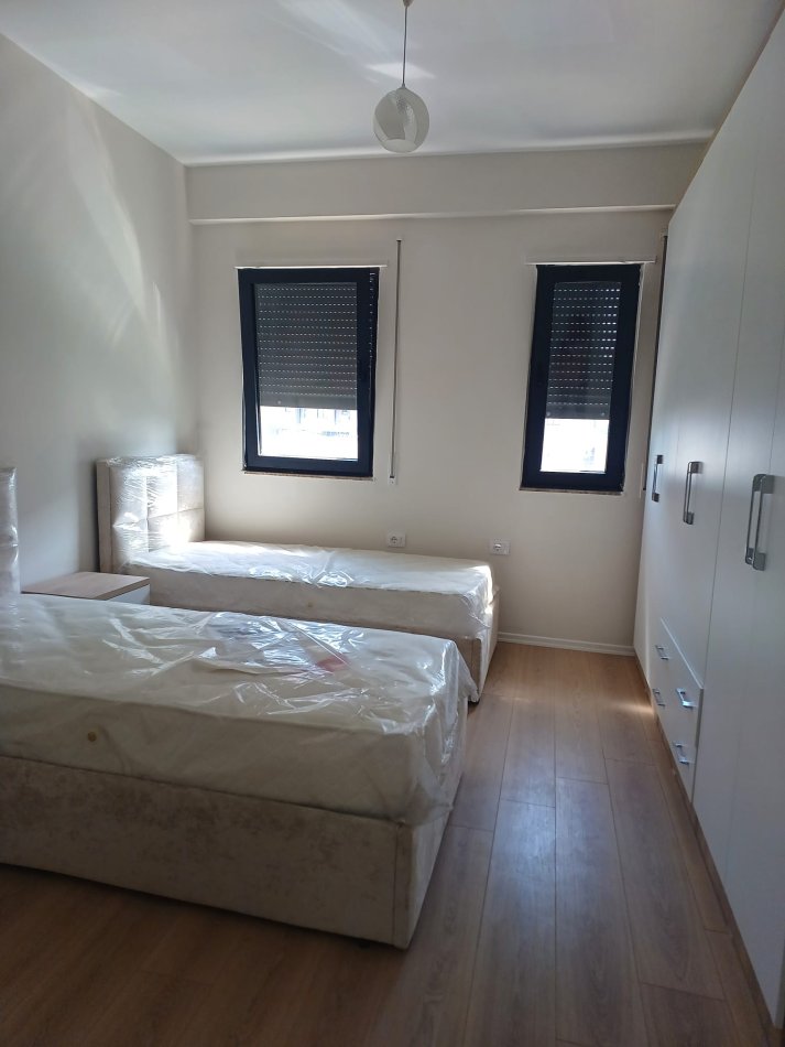 Tirane, jepet me qera apartament 2+1+Ballkon Kati 3, 100 m² 550 € (Astir , Oasis Residence)