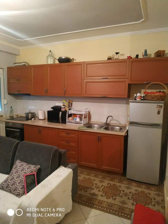 Tirane, jepet me qera apartament 2+1 Kati 4, 90 m² 45.000 Leke (Kongresi i Manastirit)