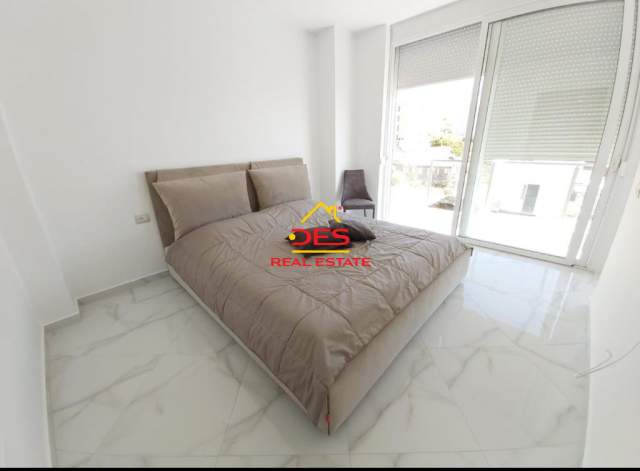 Sarande, shitet apartament 2+1 Kati 8, 100 m² 200.000 Euro (Rruga Butrniti)