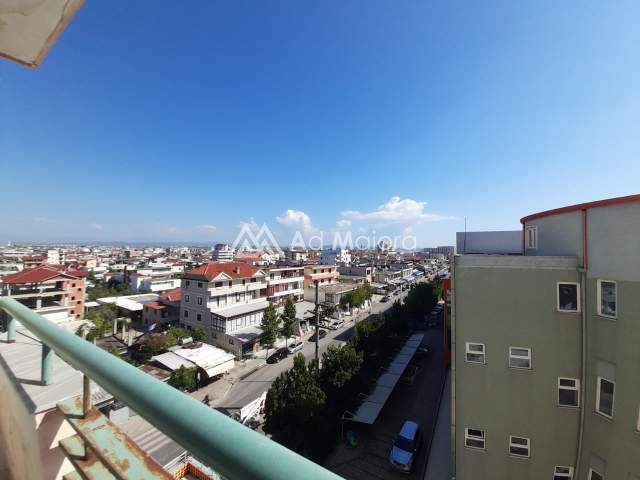 Durres, shitet 2+1+BLK Kati 5, 112 m² 100.000 Euro (lagjja 17 prane tregut industrial)