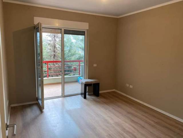 Apartament 3+1 per shitje te kopshti Zoologjik, ne Tirane 117m2 120.000euro