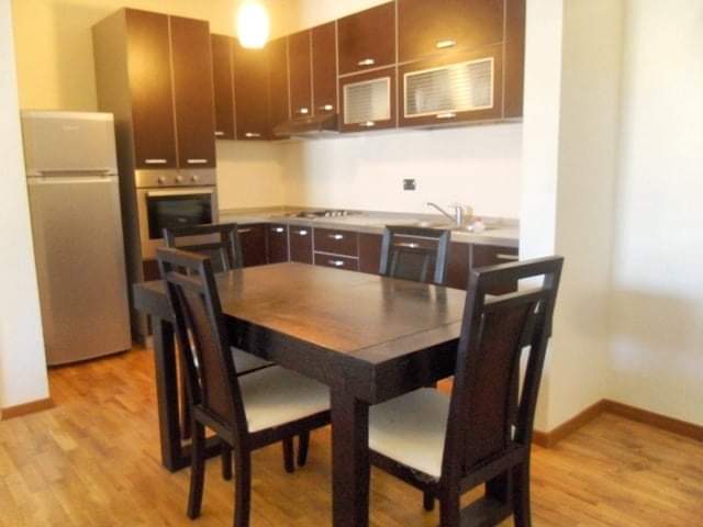 Apartament  2+1 me qira  Sheshi Willson siperfaqe 120 m² 450 Euro