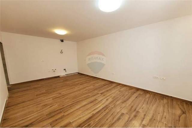 Tirane, shitet apartament Kati 3, 59 m² 98.000 Euro (Bulevardi bajram curri)
