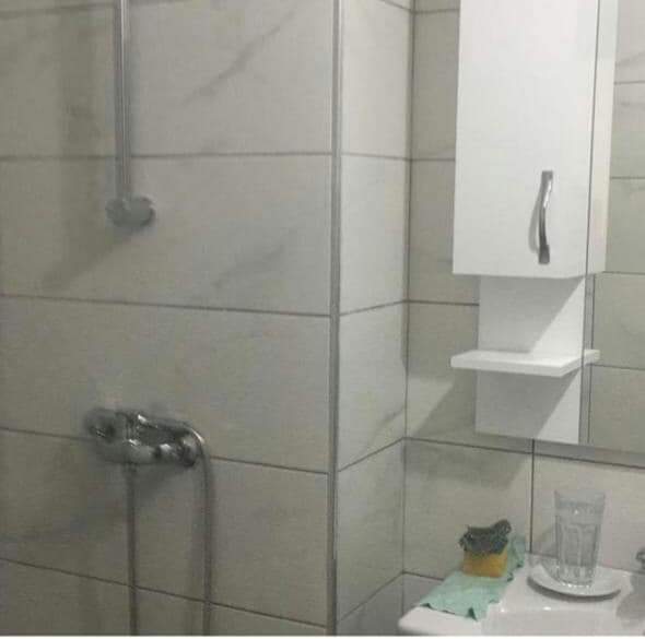 Tirane, jepet me qera apartament Kati 1, 75 m² 40.000 Leke (Muhamet gjollesha)