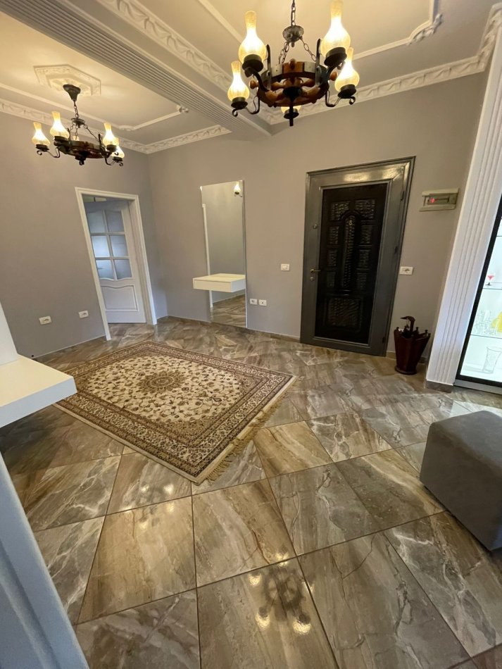 Tirane, jepet me qera apartament 2+1+Ballkon Kati 3, 91 m² 800 € (IBRAHIM RUGOVA BLLOK TIRANE)