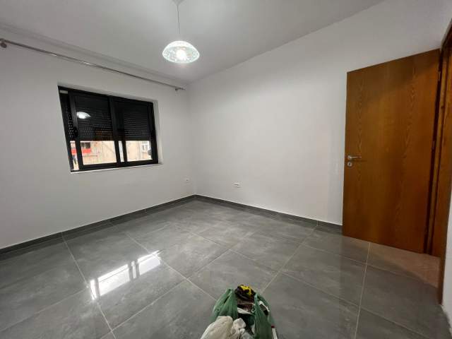 Tirane, jepet me qera apartament 1+1+BLK Kati 3, 60 m² 400 euro (Ndre Mjeda)