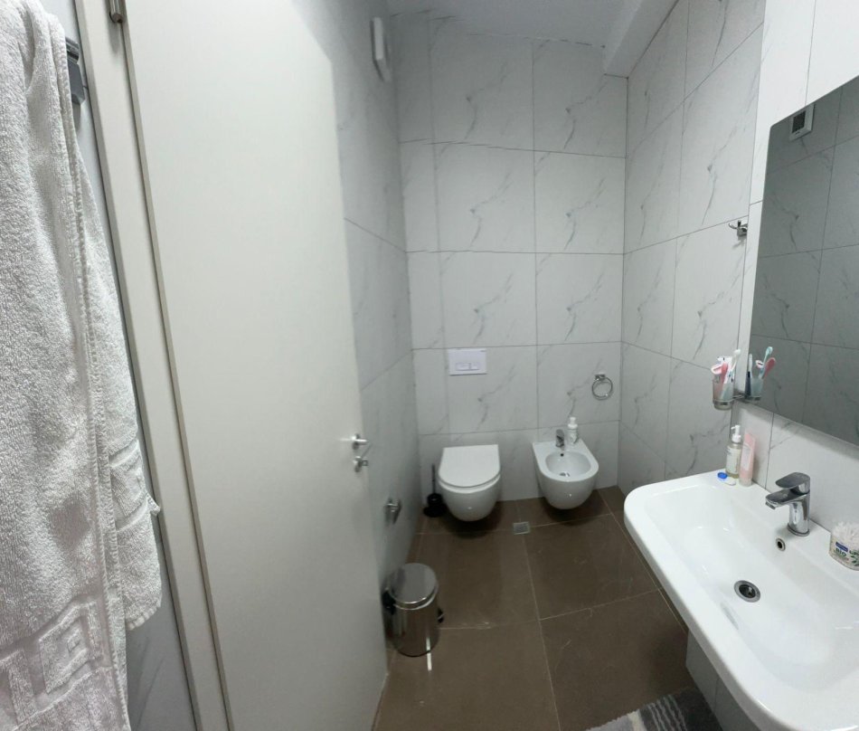 Tirane, shitet apartament 1+1 Kati 4, 58 m² 135.000 € (21 dhjetori)
