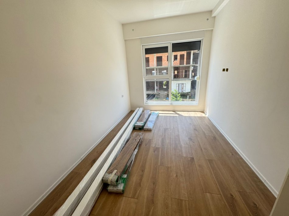 Tirane, jepet me qera apartament 2+1 Kati 2, 90 m² 450 € (rruga jordan misja)