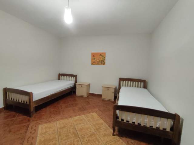 Tirane, jepet me qera apartament 2+1 Kati 2, 90 m² 500 Euro (7xhuxhat)