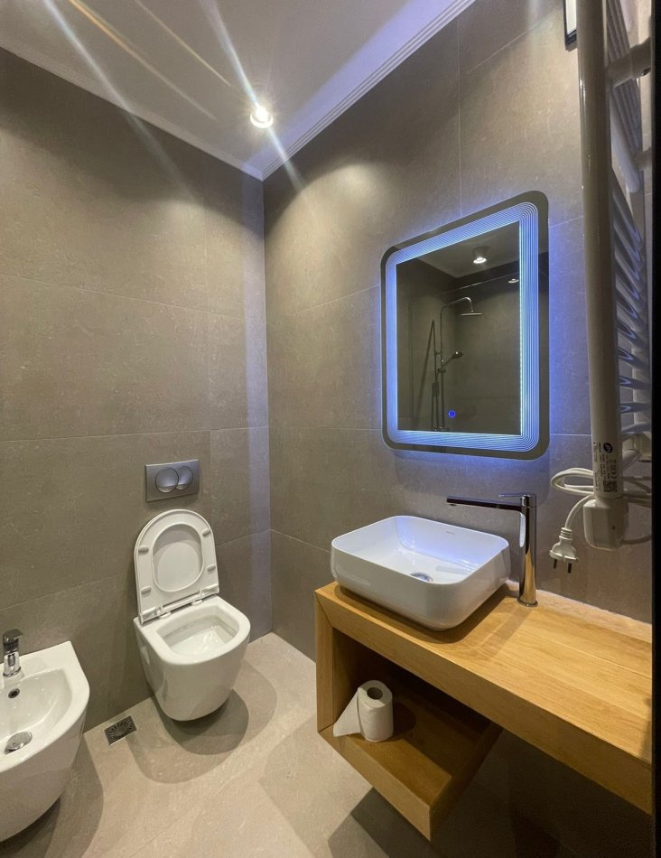 Tirane, shitet apartament 2+1+Ballkon Kati 6, 106 m² 240.000 € (Rruga Panorama, Kompleksi Quartum)