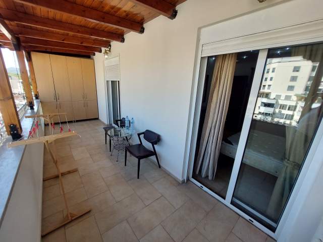 Tirane, jepet me qera apartament 3+1+BLK Kati 9, 100 m² 750 Euro (Blloku)