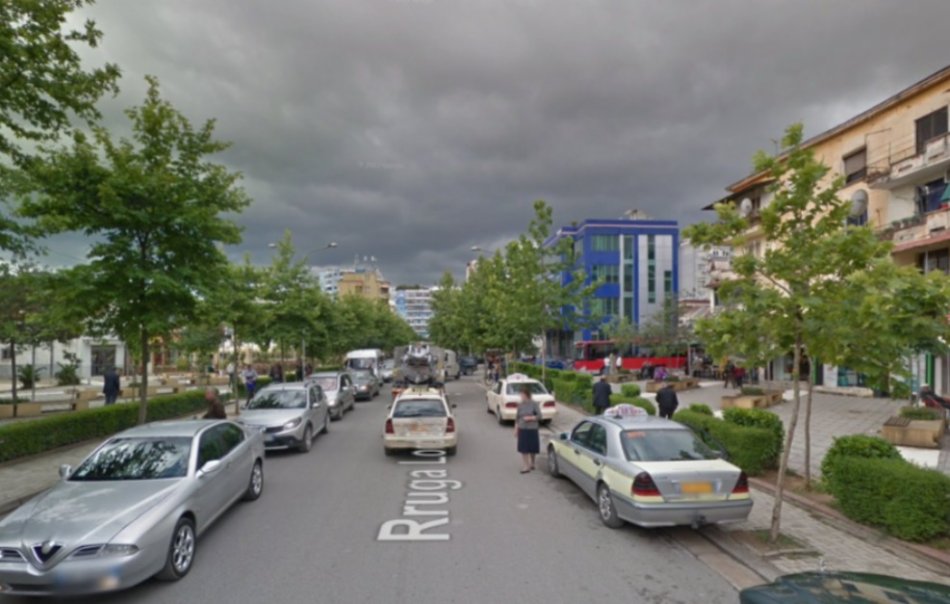 Tirane, jepet me qera Vile 1+1 Kati 1, 60 m² 450 € (Laprake)