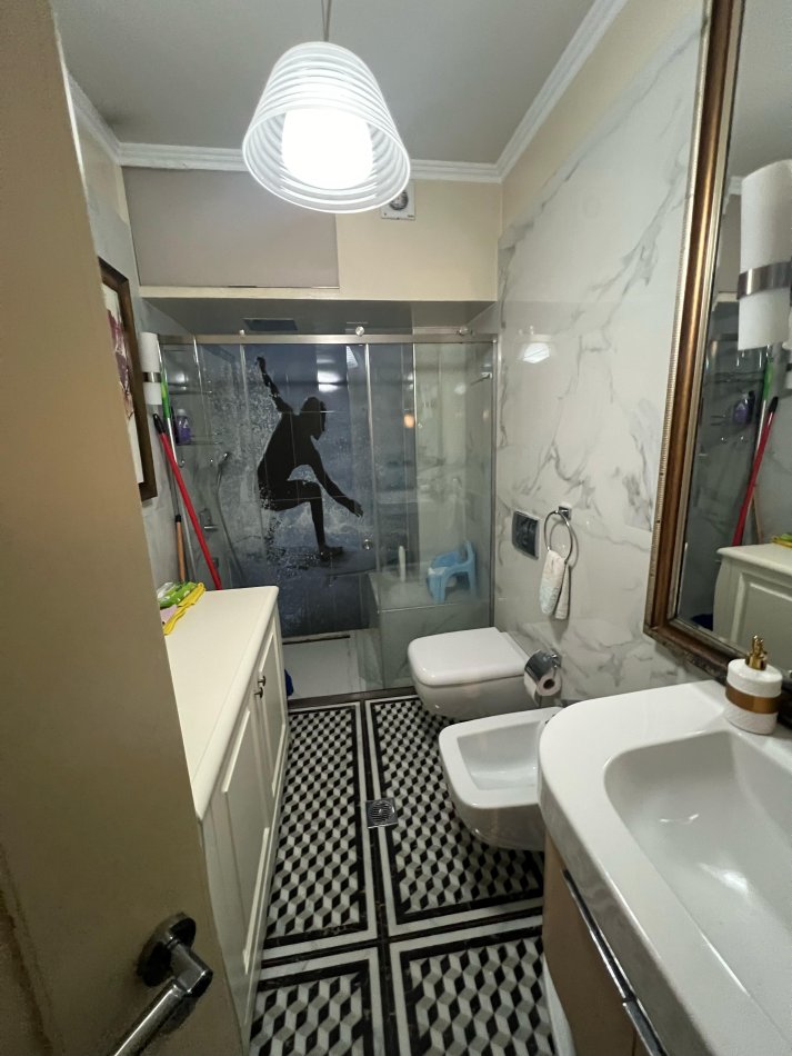 Tirane, shitet apartament 3+1+Ballkon Kati 5, 129 m² 175.000 € (Astir, Bar Artisti)