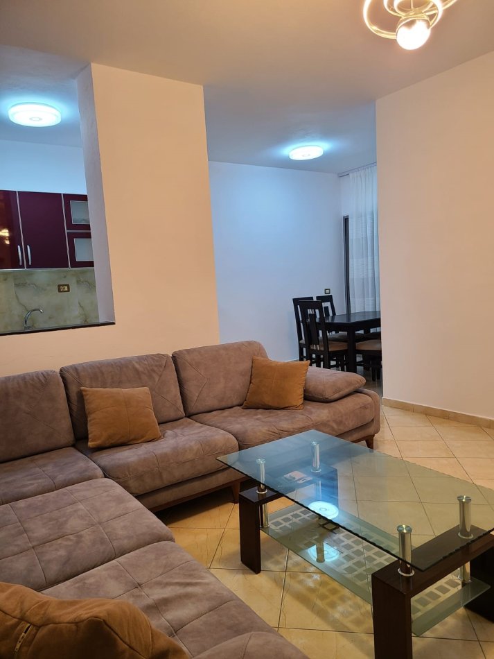 Tirane, shitet apartament 2+1 Kati 3, 105 m² 131.250 € (SHITET APARTAMENT 2+1+2 NE ASTIR!)