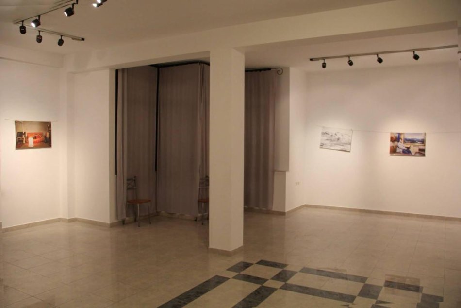 Tirane, jepet me qera ambjent biznesi Kati 2, 120 m² 600 € (Rruga e Kavajes)