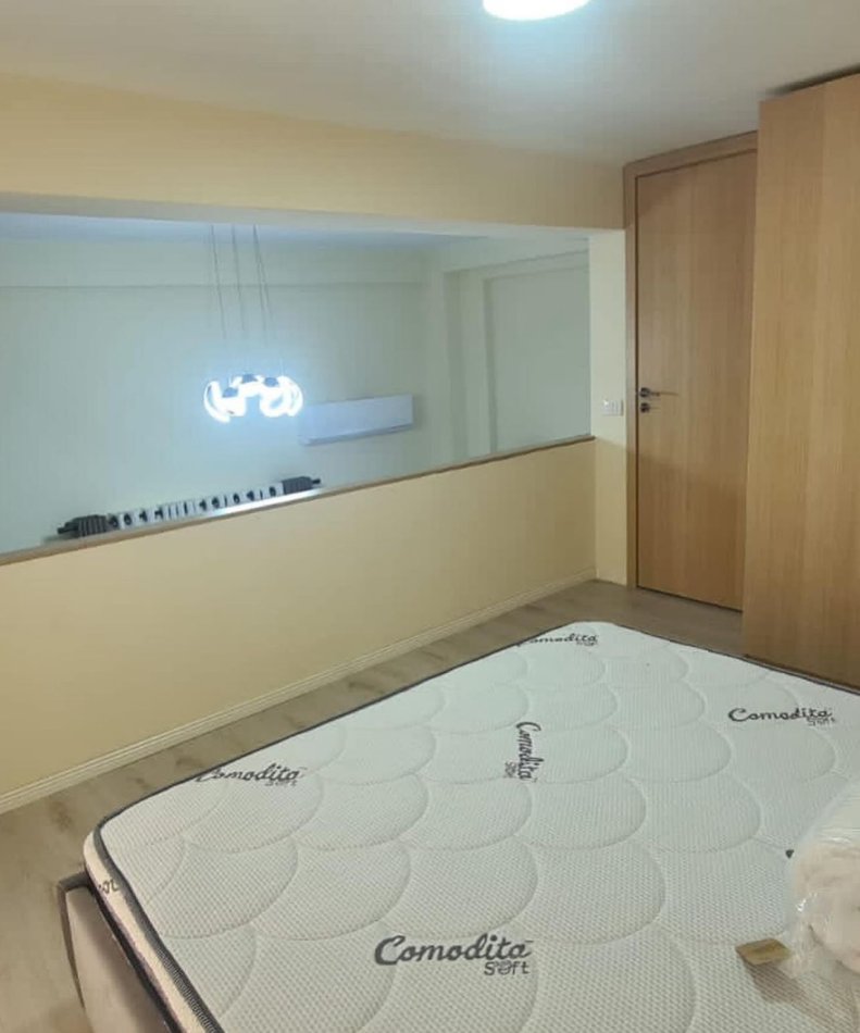 Tirane, jepet me qera apartament duplex 2+1 Kati 5, 95 m² 700 € (liqeni i thate)